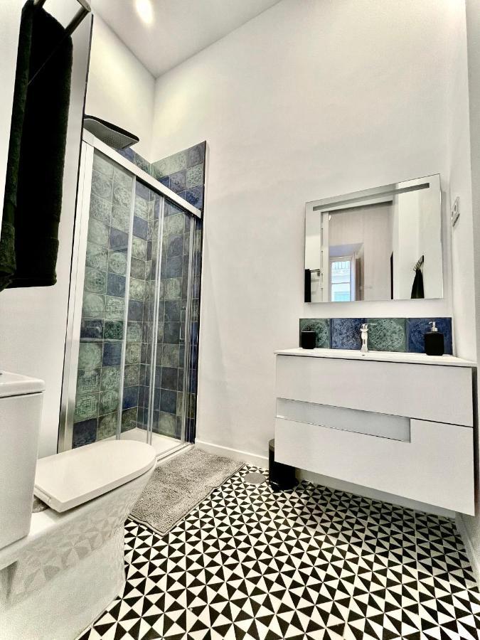 Puerta Azul 3 Bedroom Deluxe Apartment Málaga Exteriör bild